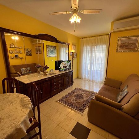 Apartament Montana Torrevieja Exteriör bild