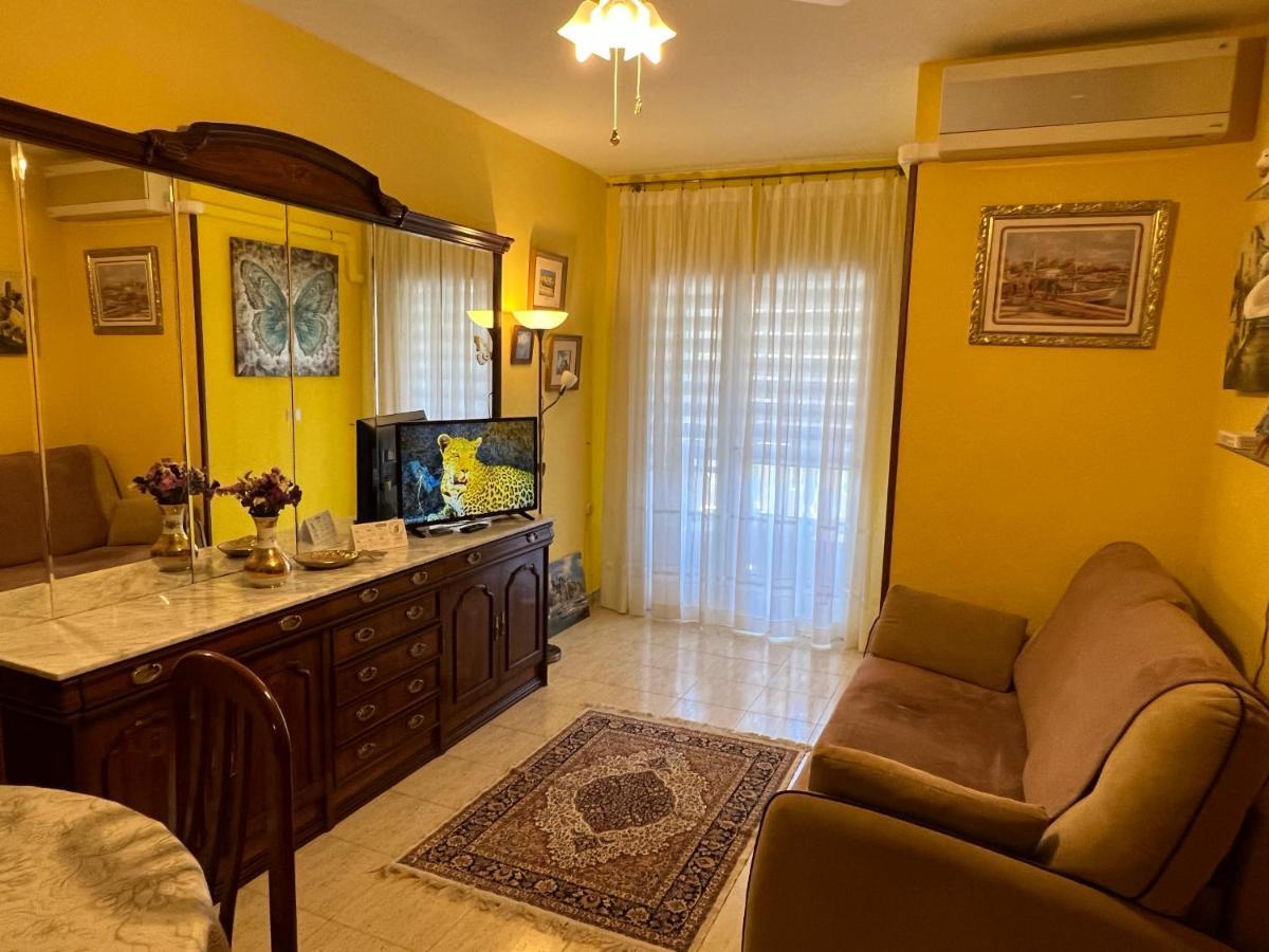 Apartament Montana Torrevieja Exteriör bild