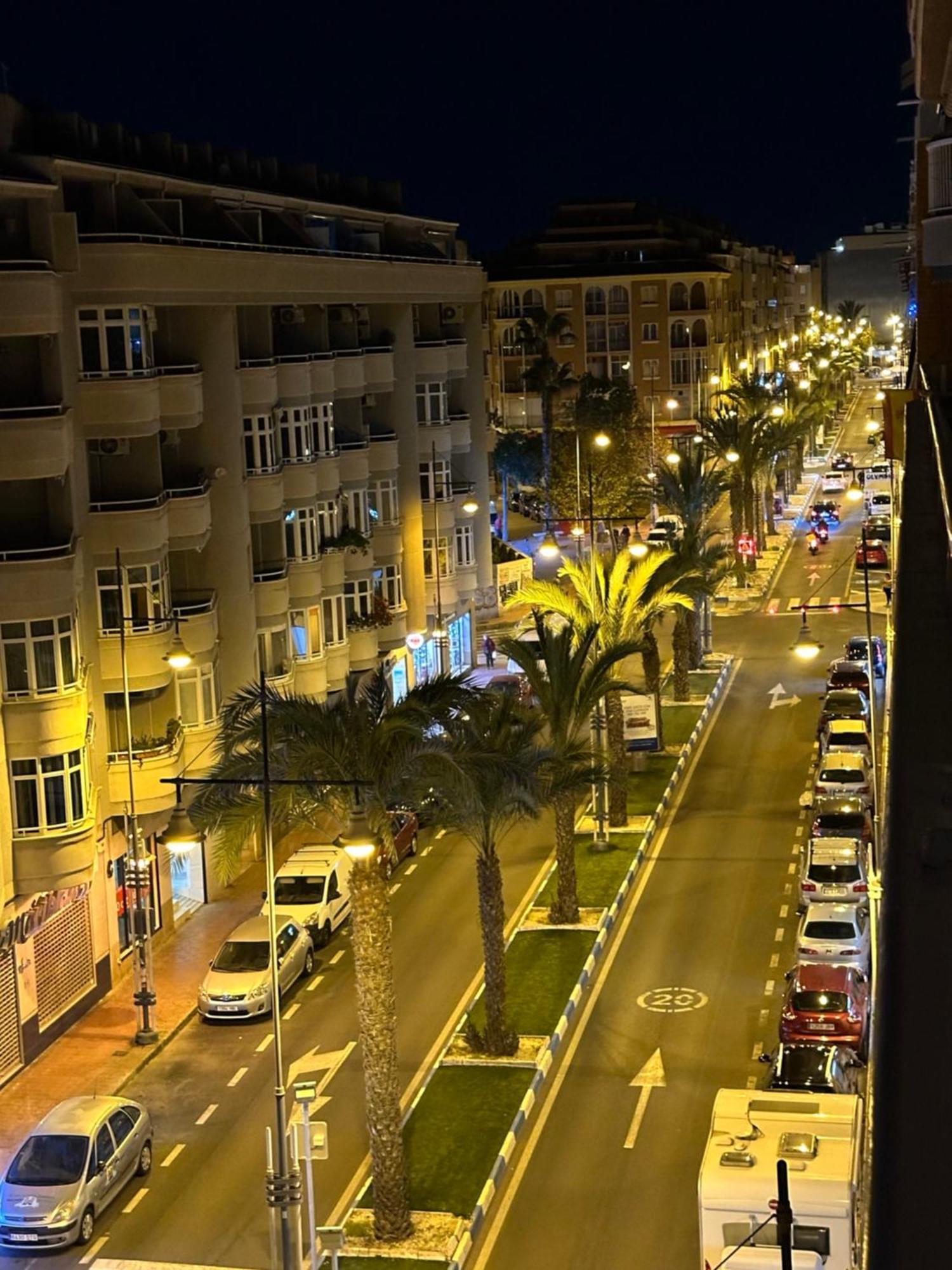 Apartament Montana Torrevieja Exteriör bild